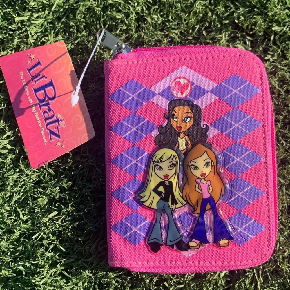 2000s Lil Bratz screen printed coin purse / wallet